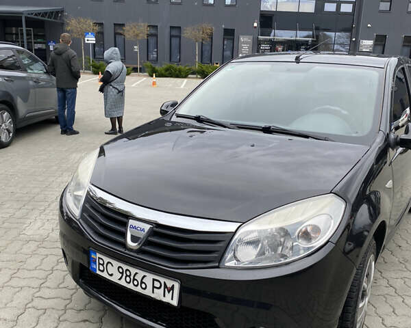 Черный Дачия Сандеро, объемом двигателя 1.6 л и пробегом 194 тыс. км за 4990 $, фото 1 на Automoto.ua