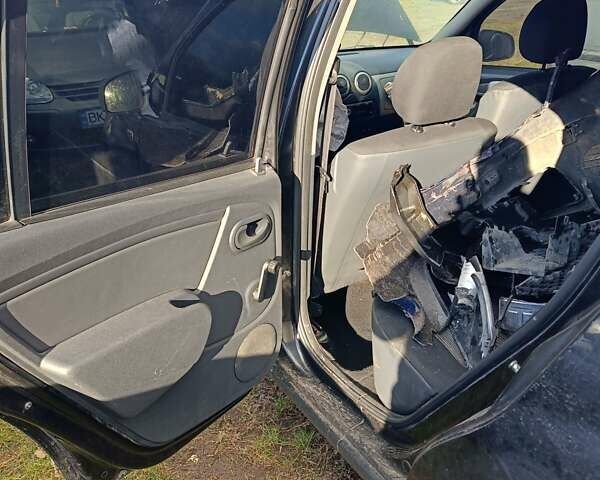 Чорний Дачія Sandero, об'ємом двигуна 1.15 л та пробігом 245 тис. км за 1800 $, фото 9 на Automoto.ua