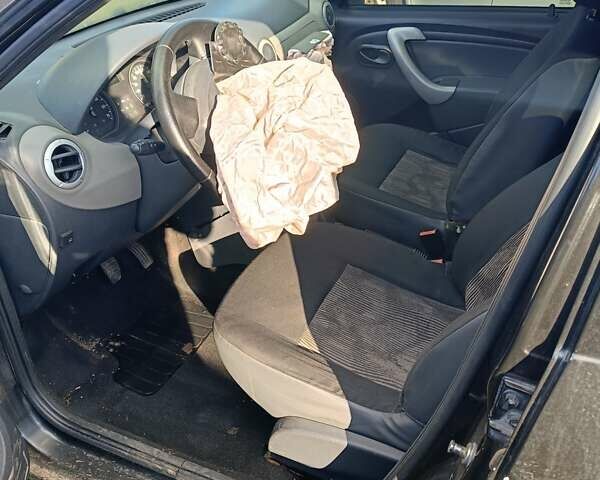Чорний Дачія Sandero, об'ємом двигуна 1.15 л та пробігом 245 тис. км за 1800 $, фото 7 на Automoto.ua