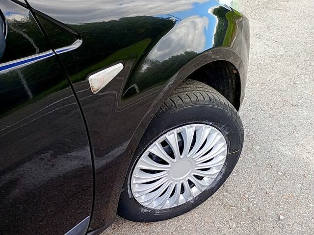 Черный Дачия Сандеро, объемом двигателя 1.1 л и пробегом 192 тыс. км за 4700 $, фото 3 на Automoto.ua