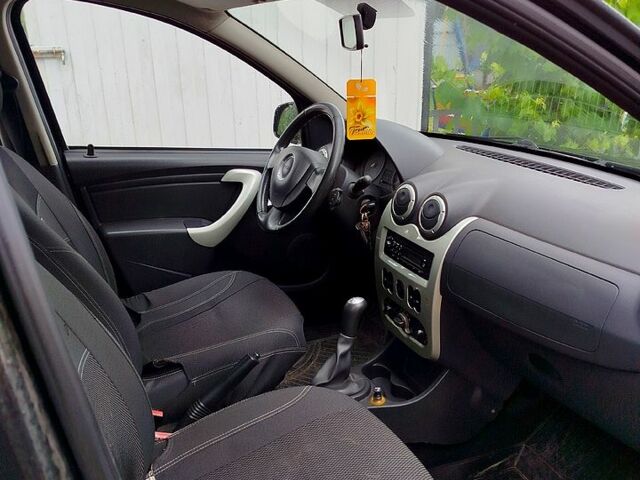 Черный Дачия Сандеро, объемом двигателя 1.1 л и пробегом 165 тыс. км за 4500 $, фото 4 на Automoto.ua