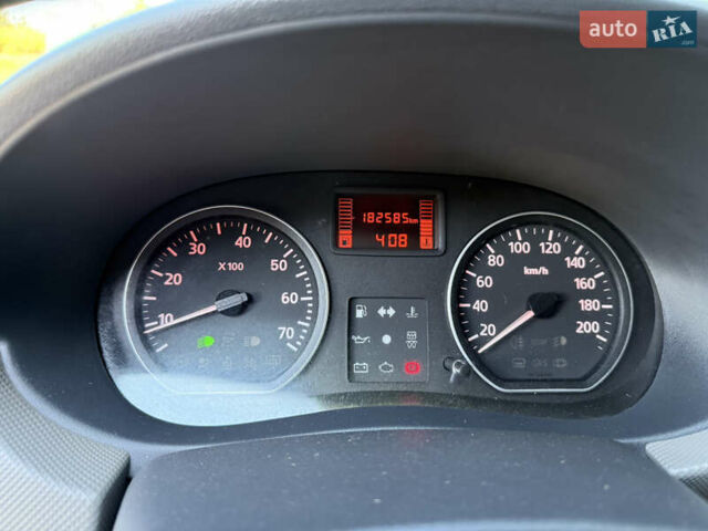 Черный Дачия Сандеро, объемом двигателя 1.2 л и пробегом 180 тыс. км за 4900 $, фото 23 на Automoto.ua