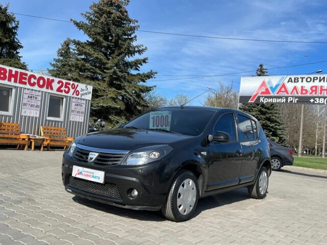 Чорний Дачія Sandero, об'ємом двигуна 0.15 л та пробігом 293 тис. км за 5400 $, фото 2 на Automoto.ua