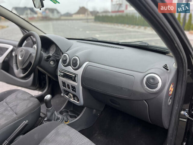 Чорний Дачія Sandero, об'ємом двигуна 1.6 л та пробігом 136 тис. км за 4950 $, фото 14 на Automoto.ua