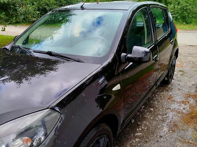 Черный Дачия Сандеро, объемом двигателя 1.1 л и пробегом 165 тыс. км за 4500 $, фото 7 на Automoto.ua