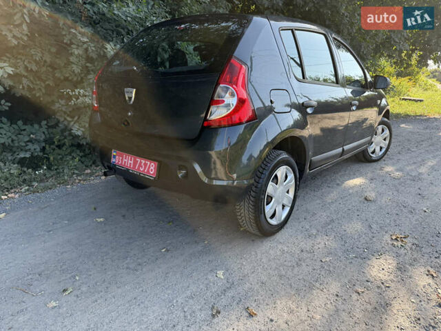 Черный Дачия Сандеро, объемом двигателя 1.2 л и пробегом 180 тыс. км за 4900 $, фото 3 на Automoto.ua