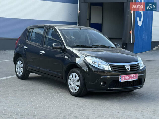 Чорний Дачія Sandero, об'ємом двигуна 1.6 л та пробігом 131 тис. км за 5999 $, фото 3 на Automoto.ua