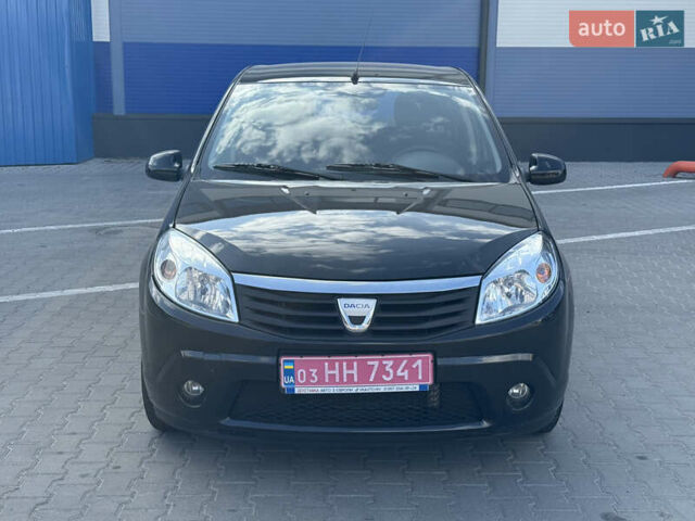 Чорний Дачія Sandero, об'ємом двигуна 1.6 л та пробігом 131 тис. км за 5999 $, фото 2 на Automoto.ua