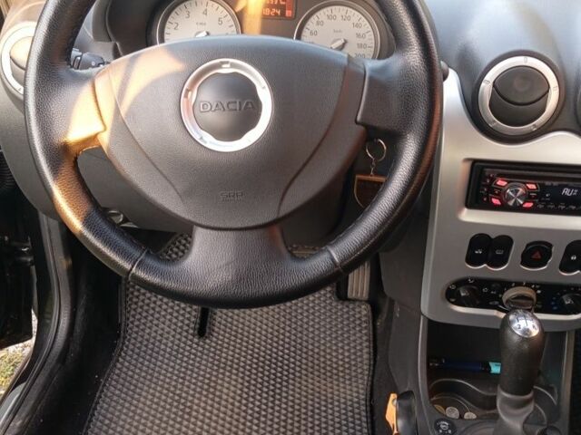 Черный Дачия Сандеро, объемом двигателя 1.2 л и пробегом 146 тыс. км за 5350 $, фото 8 на Automoto.ua