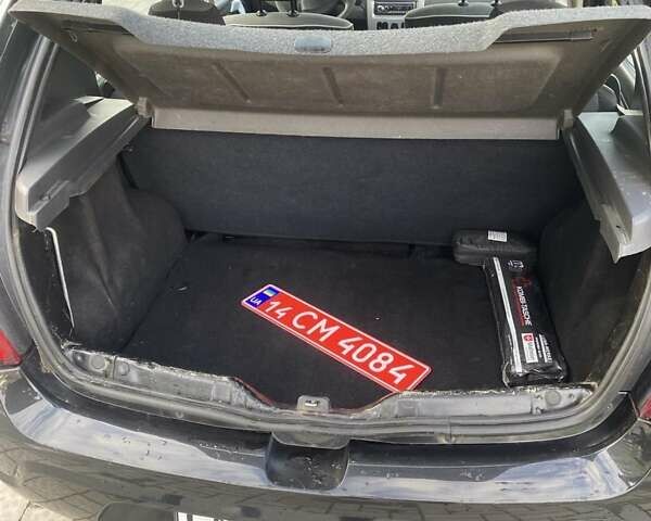 Черный Дачия Сандеро, объемом двигателя 1.2 л и пробегом 165 тыс. км за 4850 $, фото 5 на Automoto.ua