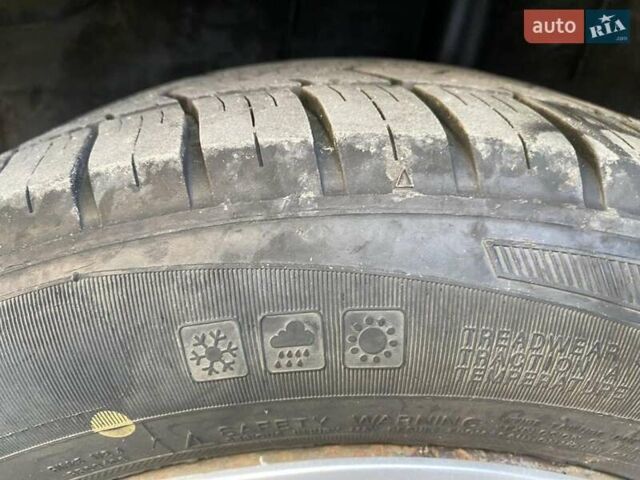 Черный Дачия Сандеро, объемом двигателя 1.2 л и пробегом 165 тыс. км за 4850 $, фото 15 на Automoto.ua