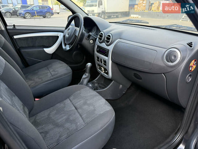 Чорний Дачія Sandero, об'ємом двигуна 1.6 л та пробігом 131 тис. км за 5999 $, фото 20 на Automoto.ua