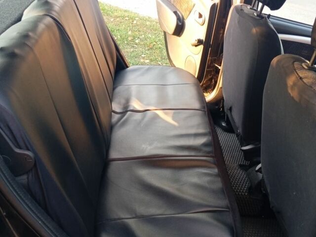 Черный Дачия Сандеро, объемом двигателя 1.2 л и пробегом 146 тыс. км за 5350 $, фото 4 на Automoto.ua