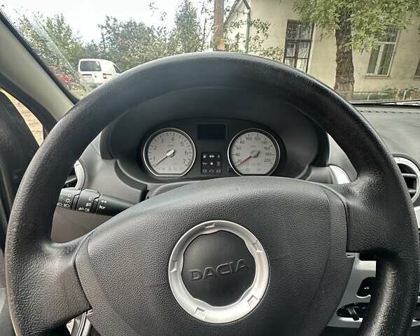 Дачия Сандеро 2011 в Новоукраинке на Automoto.ua Черный Дачия Сандеро, объемом двигателя 1.6 л и пробегом 131 тыс. км за 6400 $, фото 9 на Automoto.ua