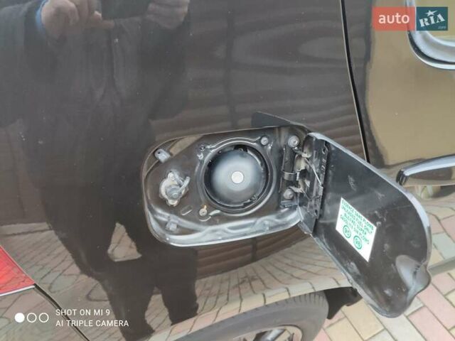 Черный Дачия Сандеро, объемом двигателя 1.2 л и пробегом 155 тыс. км за 4950 $, фото 9 на Automoto.ua