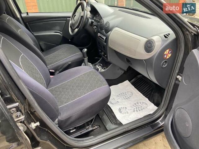 Черный Дачия Сандеро, объемом двигателя 1.1 л и пробегом 150 тыс. км за 5300 $, фото 10 на Automoto.ua
