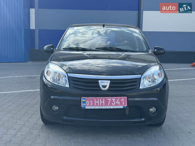 Чорний Дачія Sandero, об'ємом двигуна 1.6 л та пробігом 170 тис. км за 5999 $, фото 1 на Automoto.ua