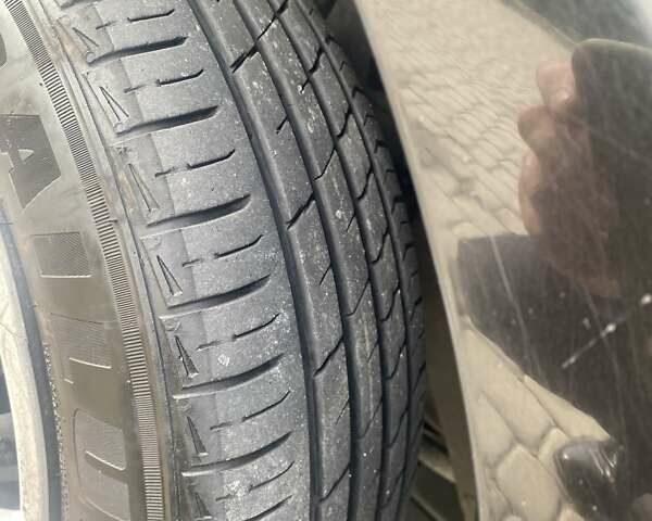 Дачия Сандеро 2012 в Первомайск на Automoto.ua Черный Дачия Сандеро, объемом двигателя 1.5 л и пробегом 222 тыс. км за 4800 $, фото 15 на Automoto.ua