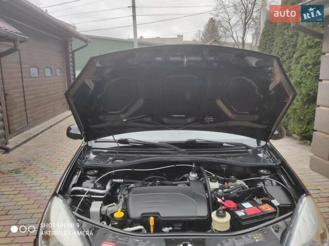 Черный Дачия Сандеро, объемом двигателя 1.2 л и пробегом 155 тыс. км за 4950 $, фото 10 на Automoto.ua