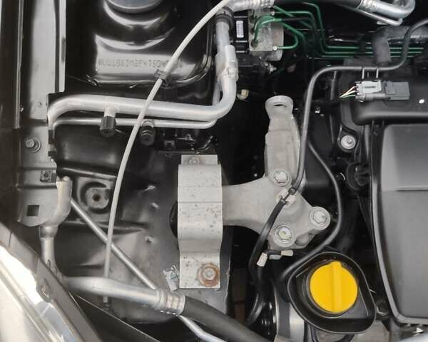 Черный Дачия Сандеро, объемом двигателя 1.2 л и пробегом 155 тыс. км за 4950 $, фото 12 на Automoto.ua