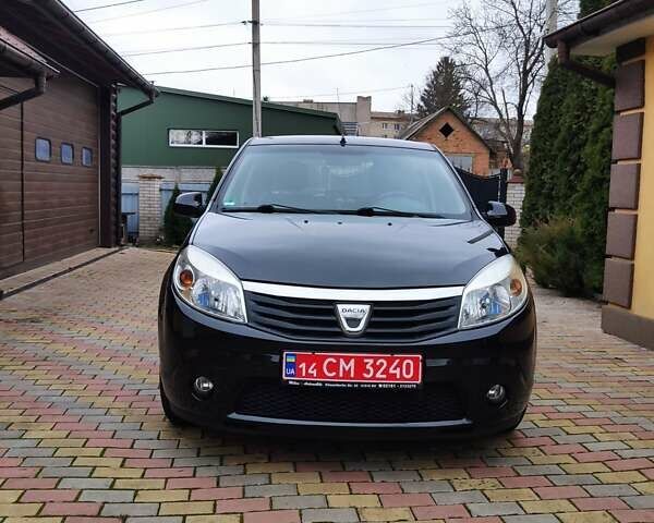 Черный Дачия Сандеро, объемом двигателя 1.2 л и пробегом 155 тыс. км за 4950 $, фото 1 на Automoto.ua