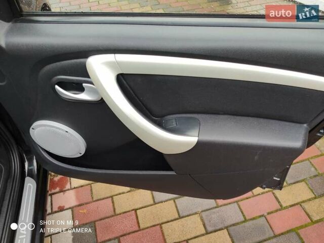 Черный Дачия Сандеро, объемом двигателя 1.2 л и пробегом 155 тыс. км за 4950 $, фото 20 на Automoto.ua