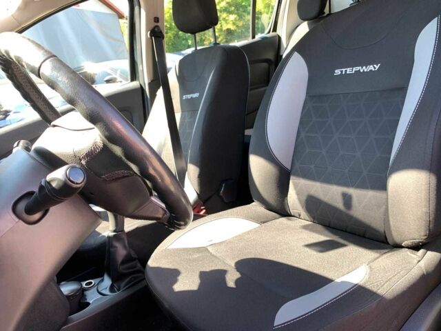 Черный Дачия Сандеро, объемом двигателя 0.9 л и пробегом 211 тыс. км за 6980 $, фото 21 на Automoto.ua