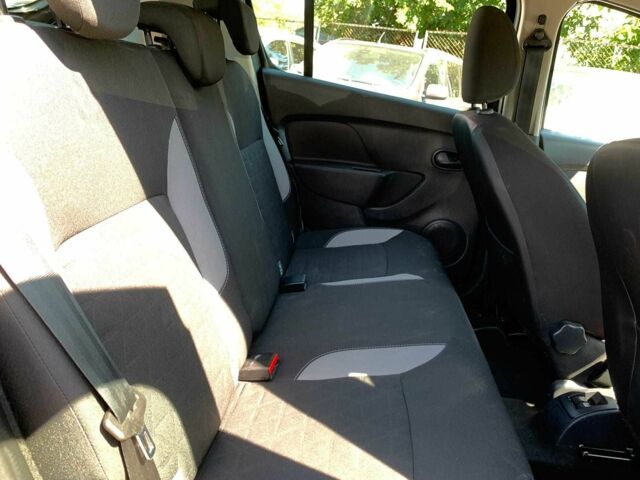 Черный Дачия Сандеро, объемом двигателя 0.9 л и пробегом 211 тыс. км за 6980 $, фото 23 на Automoto.ua