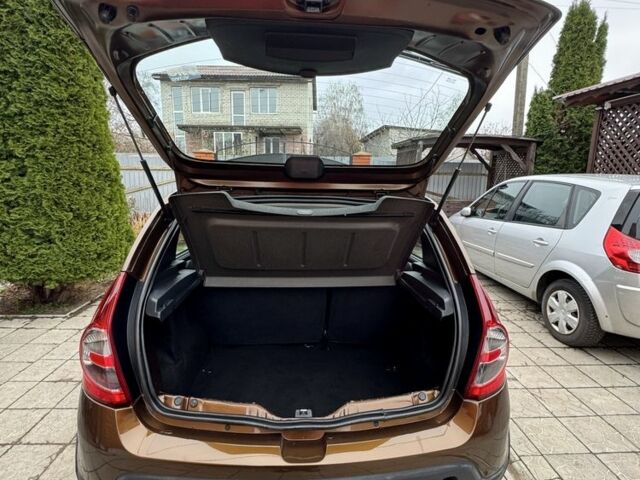 Коричневый Дачия Сандеро, объемом двигателя 1.6 л и пробегом 189 тыс. км за 6300 $, фото 7 на Automoto.ua