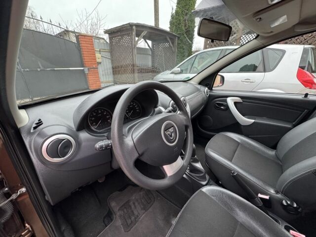 Коричневый Дачия Сандеро, объемом двигателя 1.6 л и пробегом 189 тыс. км за 6300 $, фото 11 на Automoto.ua