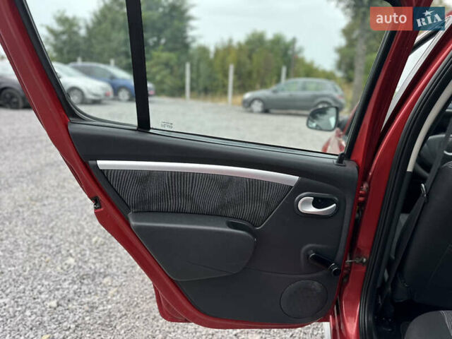 Червоний Дачія Sandero, об'ємом двигуна 1.4 л та пробігом 166 тис. км за 5600 $, фото 32 на Automoto.ua