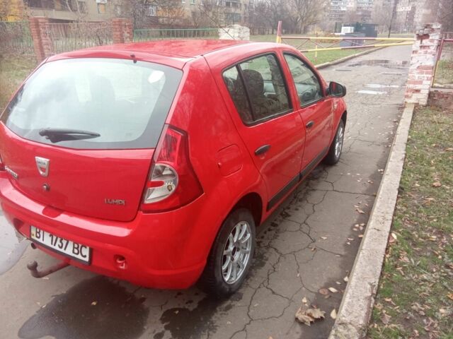 Червоний Дачія Sandero, об'ємом двигуна 1.4 л та пробігом 160 тис. км за 4400 $, фото 4 на Automoto.ua