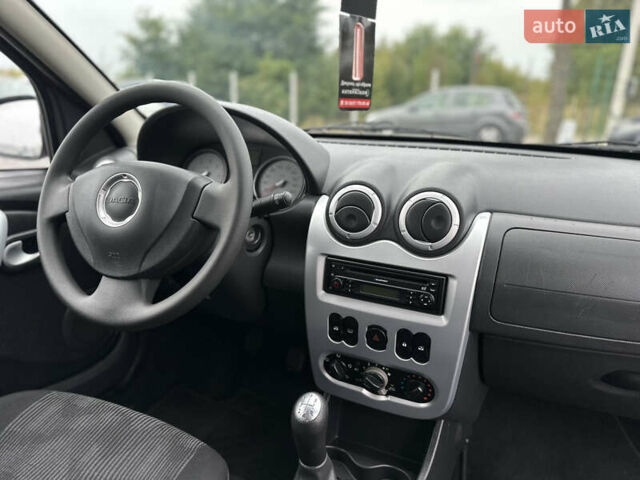 Червоний Дачія Sandero, об'ємом двигуна 1.4 л та пробігом 166 тис. км за 5600 $, фото 45 на Automoto.ua