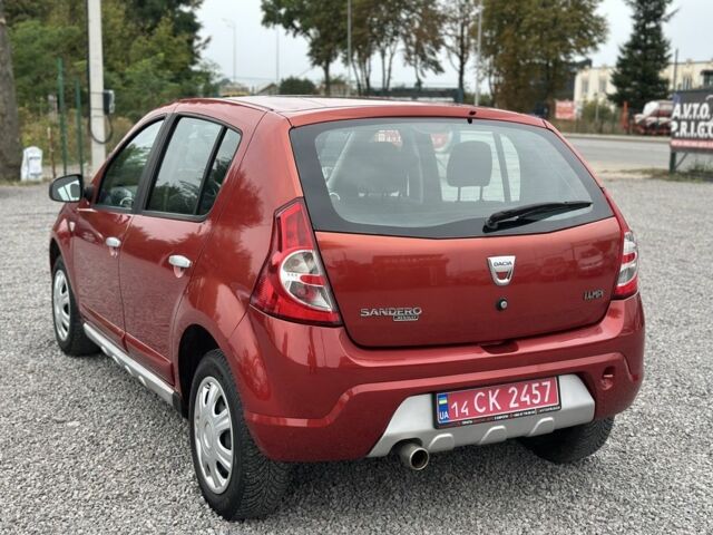 Червоний Дачія Sandero, об'ємом двигуна 1.4 л та пробігом 166 тис. км за 5600 $, фото 3 на Automoto.ua