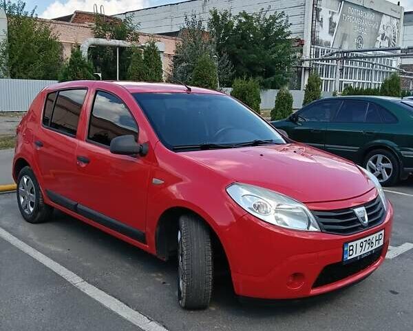 Красный Дачия Сандеро, объемом двигателя 1.4 л и пробегом 275 тыс. км за 4200 $, фото 1 на Automoto.ua