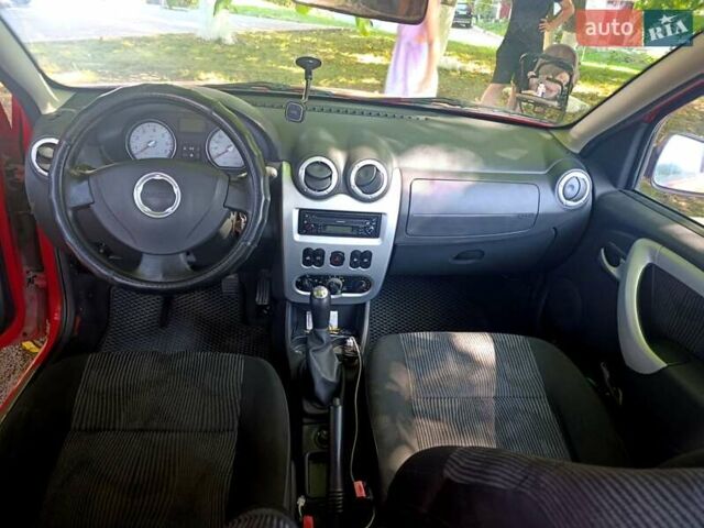 Дачия Сандеро 2008 в Виннице на Automoto.ua Красный Дачия Сандеро, объемом двигателя 1.6 л и пробегом 195 тыс. км за 4495 $, фото 9 на Automoto.ua