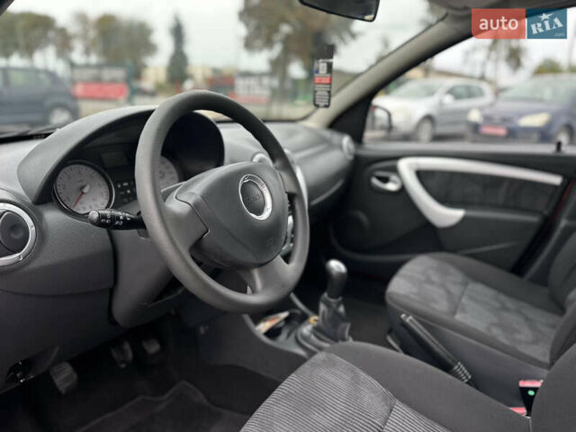 Червоний Дачія Sandero, об'ємом двигуна 1.4 л та пробігом 166 тис. км за 5600 $, фото 24 на Automoto.ua