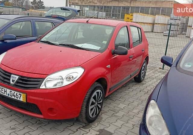 Красный Дачия Сандеро, объемом двигателя 1.15 л и пробегом 115 тыс. км за 4500 $, фото 1 на Automoto.ua