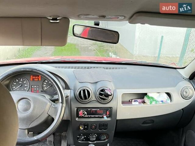 Червоний Дачія Sandero, об'ємом двигуна 1.4 л та пробігом 260 тис. км за 3200 $, фото 6 на Automoto.ua