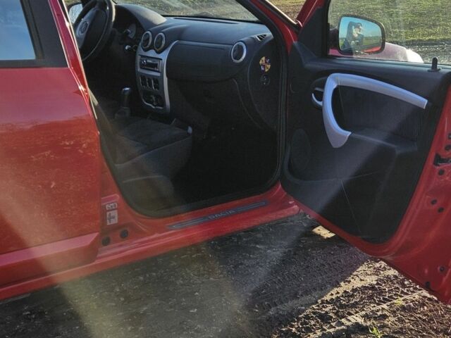 Червоний Дачія Sandero, об'ємом двигуна 1.4 л та пробігом 206 тис. км за 4300 $, фото 3 на Automoto.ua