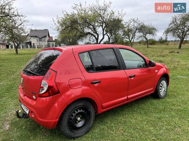 Красный Дачия Сандеро, объемом двигателя 1.4 л и пробегом 175 тыс. км за 3650 $, фото 5 на Automoto.ua