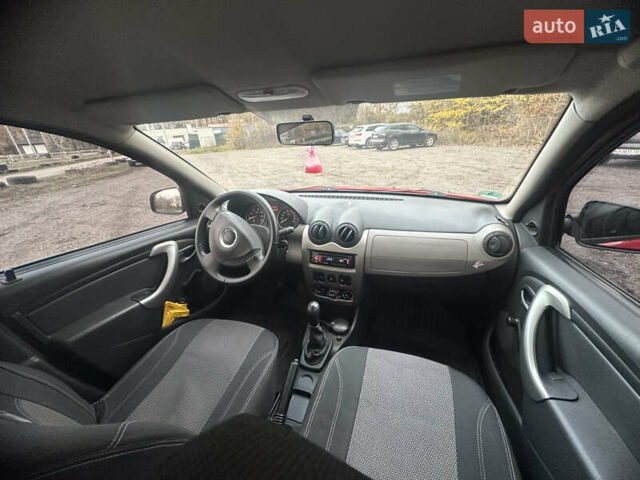 Красный Дачия Сандеро, объемом двигателя 1.39 л и пробегом 175 тыс. км за 4400 $, фото 22 на Automoto.ua