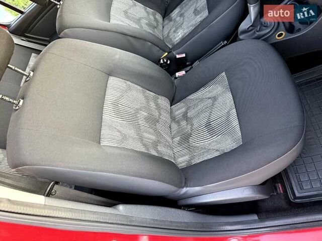 Червоний Дачія Sandero, об'ємом двигуна 1.39 л та пробігом 164 тис. км за 4200 $, фото 25 на Automoto.ua