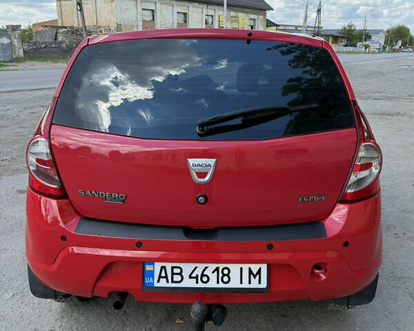 Червоний Дачія Sandero, об'ємом двигуна 1.39 л та пробігом 235 тис. км за 4050 $, фото 2 на Automoto.ua