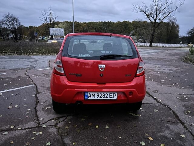 Червоний Дачія Sandero, об'ємом двигуна 1.1 л та пробігом 174 тис. км за 2999 $, фото 5 на Automoto.ua