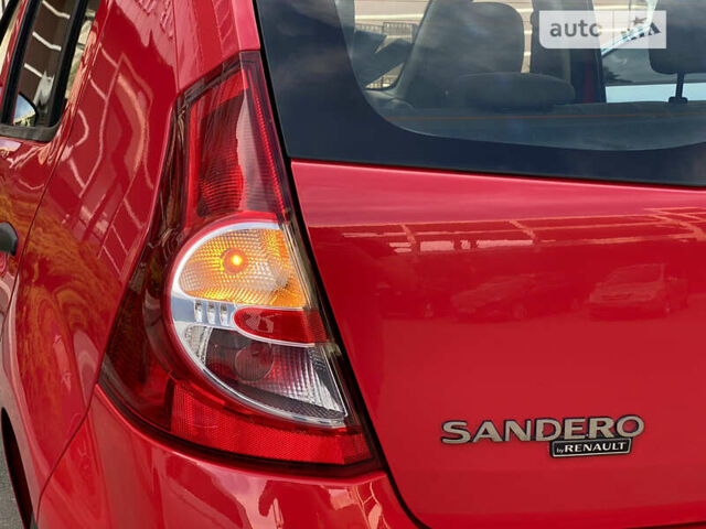 Красный Дачия Сандеро, объемом двигателя 1.4 л и пробегом 179 тыс. км за 4600 $, фото 88 на Automoto.ua