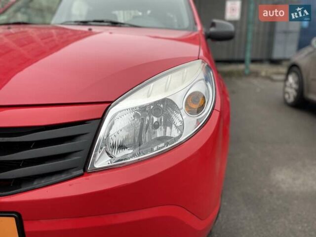 Красный Дачия Сандеро, объемом двигателя 1.2 л и пробегом 205 тыс. км за 4800 $, фото 45 на Automoto.ua