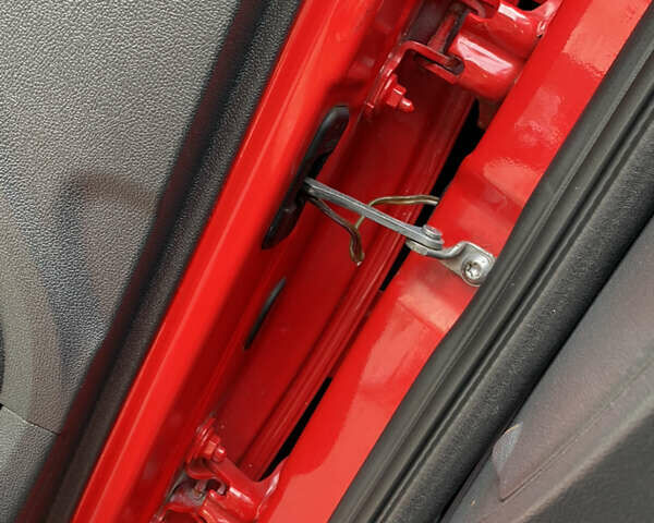 Червоний Дачія Sandero, об'ємом двигуна 1.4 л та пробігом 179 тис. км за 4700 $, фото 99 на Automoto.ua