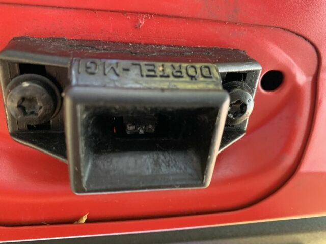 Красный Дачия Сандеро, объемом двигателя 1.4 л и пробегом 162 тыс. км за 3111 $, фото 19 на Automoto.ua