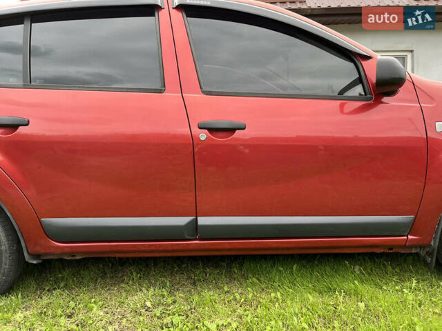 Червоний Дачія Sandero, об'ємом двигуна 1.4 л та пробігом 180 тис. км за 4800 $, фото 6 на Automoto.ua